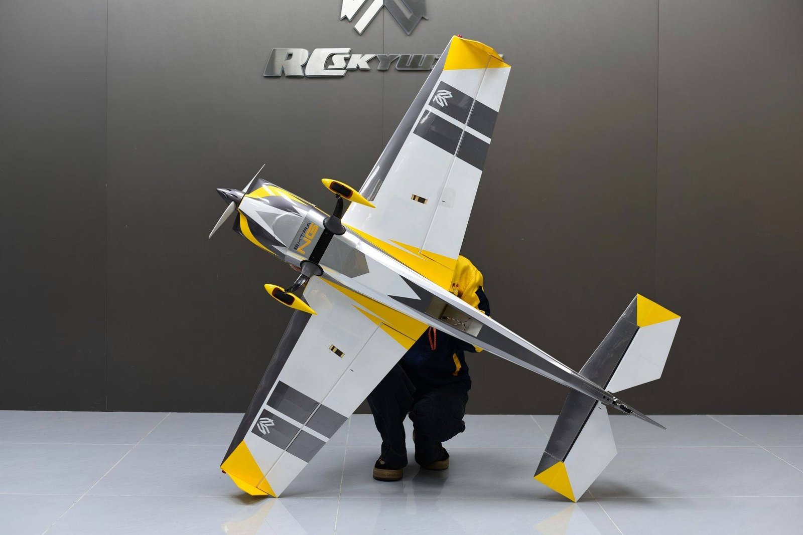 60" Extra NG-D (blanco/gris/amarillo) - Imagen 5